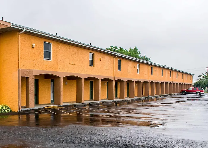 Rodeway Inn Amish Country